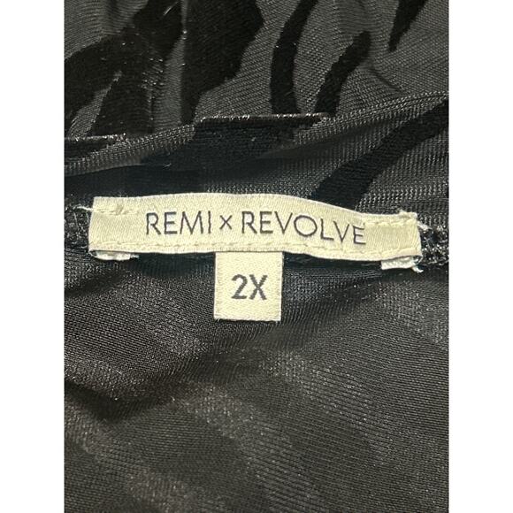 Remi X Revolve Ella Black Animal Tiger Print Velvet Long Sleeve Shirt Top 2XL - Picture 4 of 5